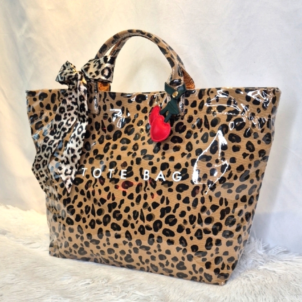 Leopard Print Tote Bag with Bow Accent - Picture 9 of 17